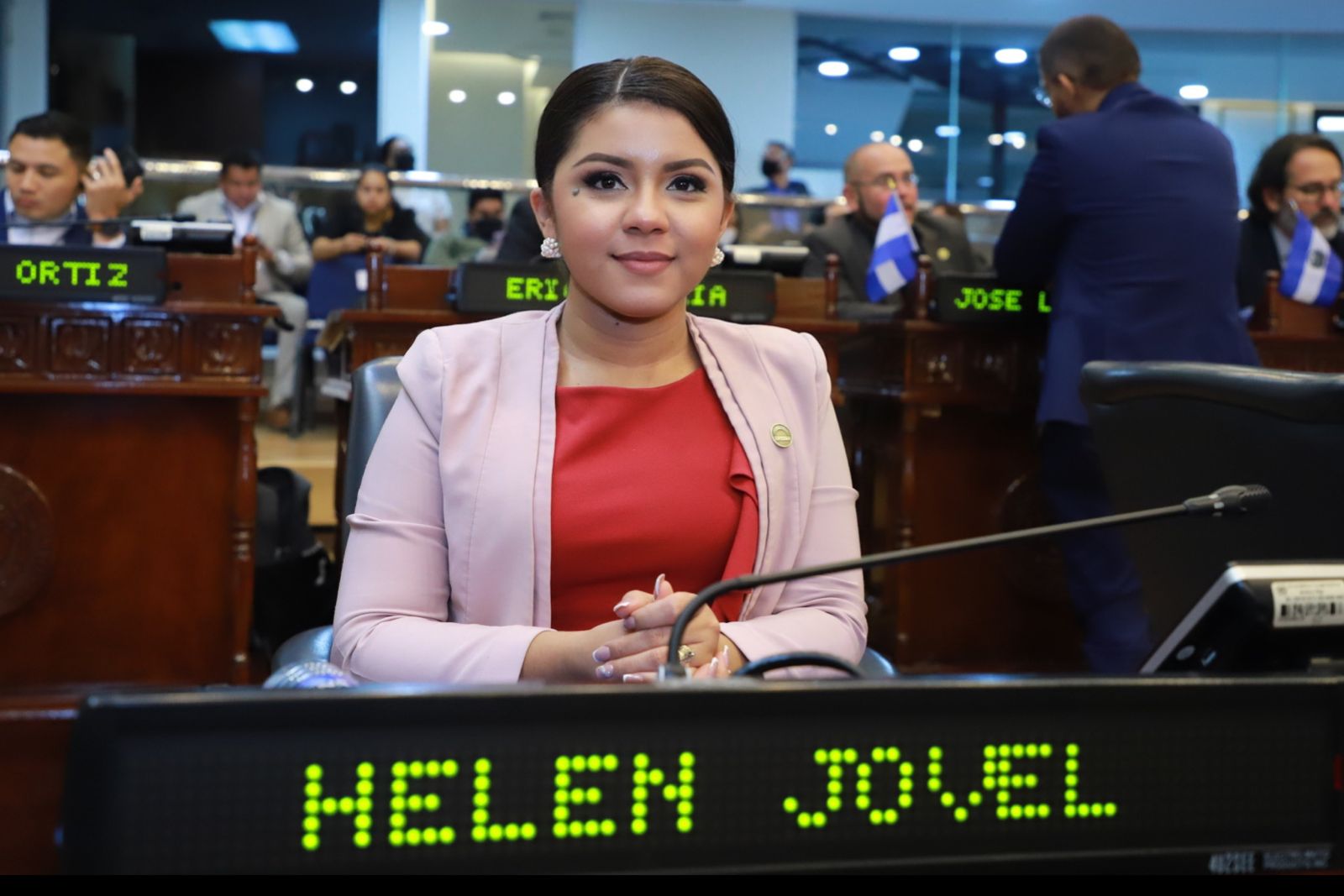 Diputada de la Bancada Cyan afirma que no permitirán a los pandilleros seguir asesinando salvadoreños diputada-de-la-bancada-cyan-afirma-que-no-permitiran-a-los-pandilleros-seguir-asesinando-salvadorenos